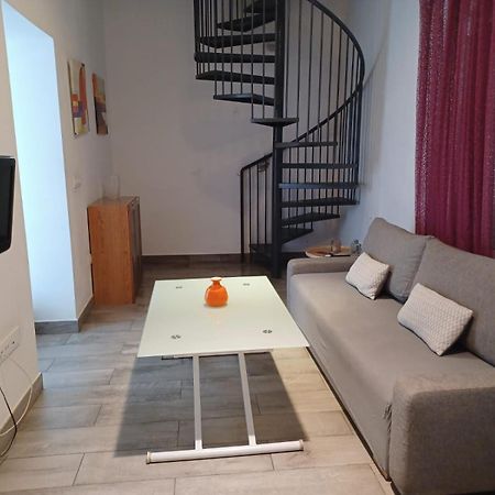 Apartamento En El Casco Antiguo En Plena Alameda Sevilla Buitenkant foto
